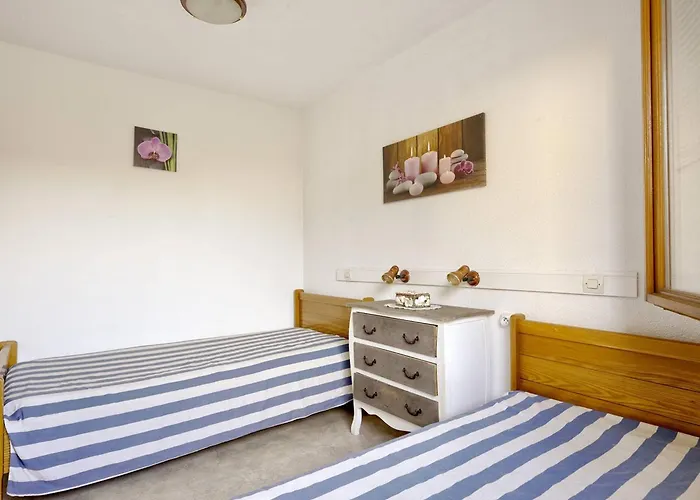 Duplex T3 Avec Terrasse à 250m De La Plage, Centre - Fr-1-433-130 *