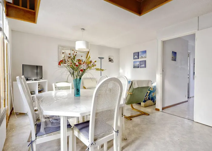 Duplex T3 Avec Terrasse à 250m De La Plage, Centre - Fr-1-433-130